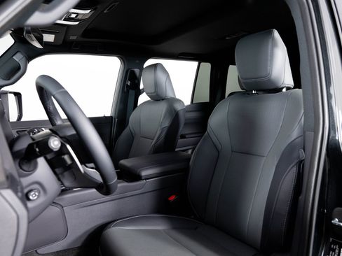 Used 2026 Lexus GX 550 w/ Accessory Package (2T) image 16