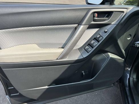 Used 2017 Subaru Forester 2.5i Premium w/ All-Weather Package AWD/4WD image 14
