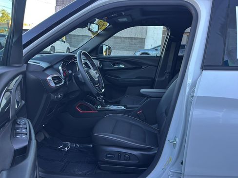 Used 2023 Chevrolet TrailBlazer RS w/ Sun and Liftgate Package AWD/4WD image 12