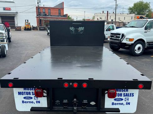 Used 2018 Ford F550 4x4 Regular Cab Super Duty image 10