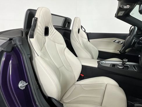 Used 2024 BMW Z4 sDrive30i w/ Premium Package image 18
