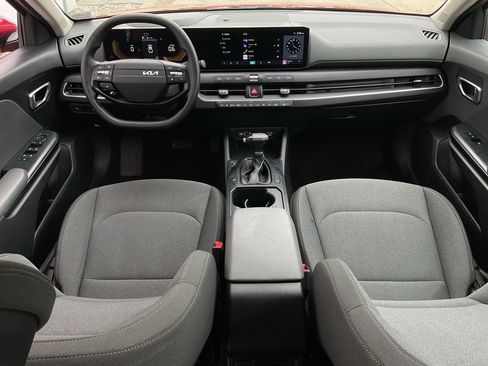 Used 2025 Kia K4 LXS image 19