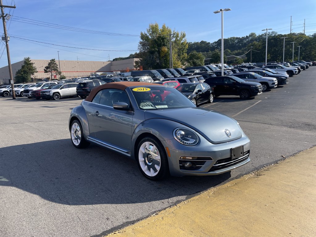 Used 2019 Volkswagen Beetle 2.0T Final Edition SEL FWD image 6