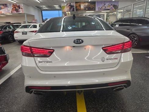 Used 2016 Kia Optima SX w/ Launch Edition Package FWD image 3
