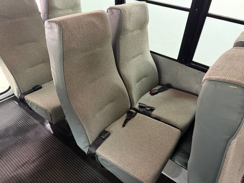 Used 2004 Chevrolet Express 3500 w/ School Bus Package RWD image 38
