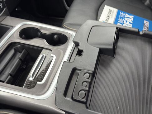 Used 2017 RAM 1500 Limited image 21