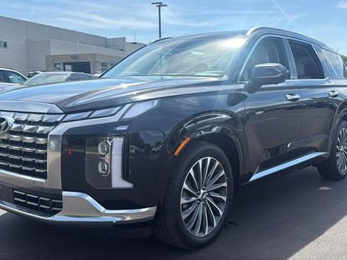 Used 2024 Hyundai Palisade Calligraphy AWD/4WD image 7