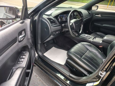 Certified 2016 Chrysler 300 S w/ 300S Premium Group AWD/4WD image 18