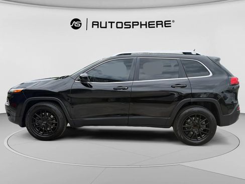 Used 2015 Jeep Cherokee Latitude w/ Comfort/Convenience Group FWD image 4
