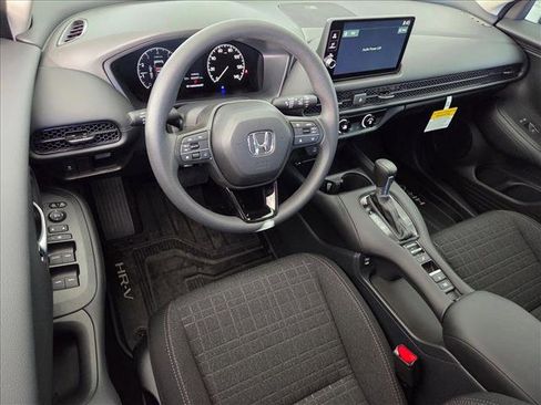 New 2026 Honda HR-V LX image 3
