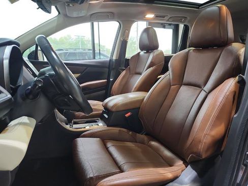Used 2019 Subaru Ascent Touring w/ Popular Package #3 AWD/4WD image 11
