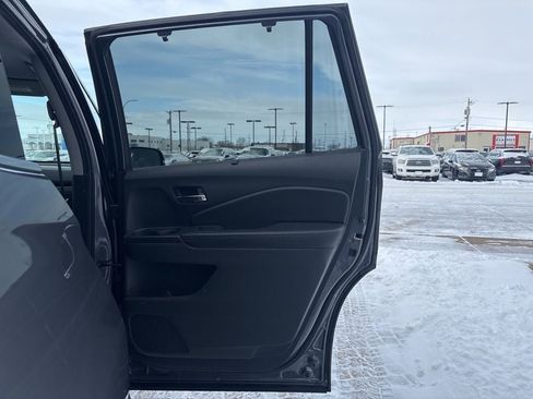 Used 2019 Honda Pilot Elite image 42