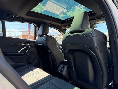 Used 2025 BMW X2 xDrive28i image 14