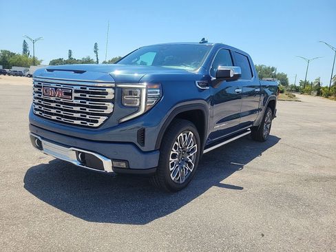 Used 2024 GMC Sierra 1500 Denali w/ Denali Reserve Package AWD/4WD image 2