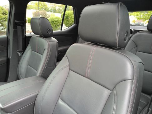 Certified 2023 Chevrolet Traverse RS AWD/4WD image 11