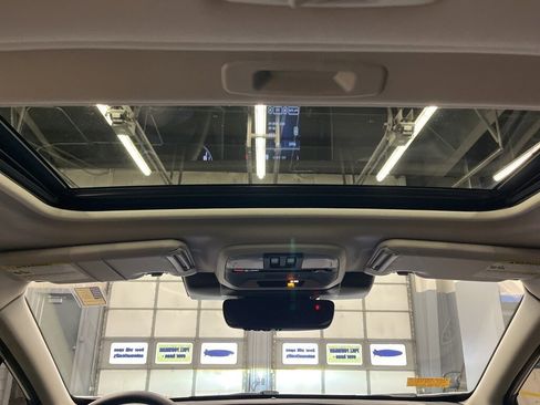 Certified 2024 Subaru Crosstrek 2.0i Premium image 29