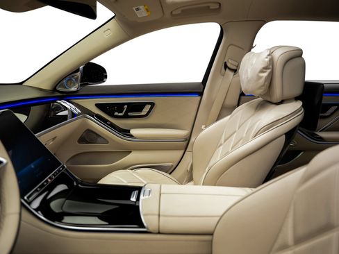 Used 2024 Mercedes-Benz Maybach S 580 4MATIC image 60