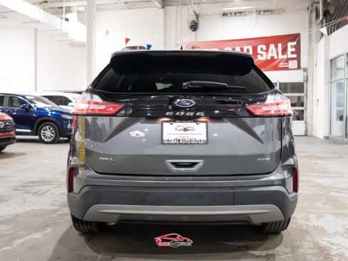 Used 2024 Ford Edge SEL image 5