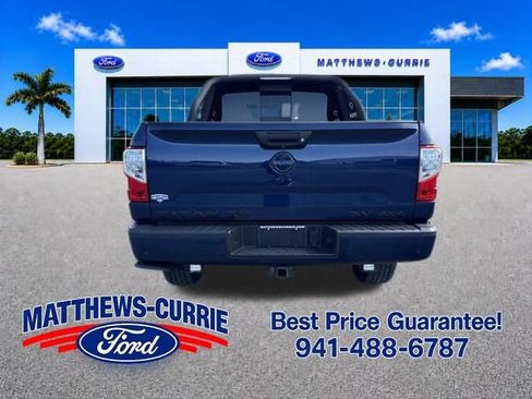 Used 2021 Nissan Titan SV w/ SV Convenience Package AWD/4WD image 5