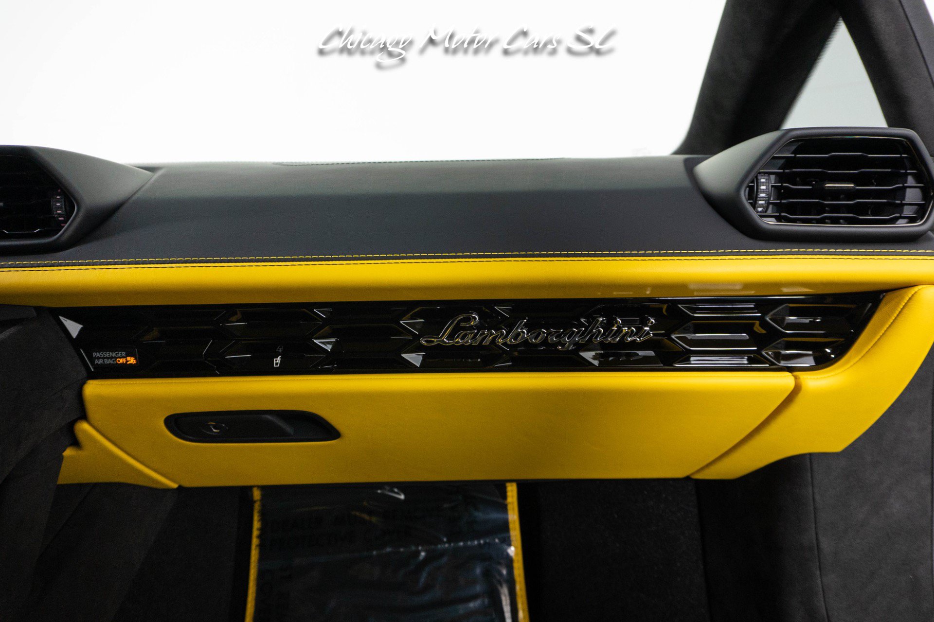 Used 2024 Lamborghini Huracan Tecnica RWD image 29