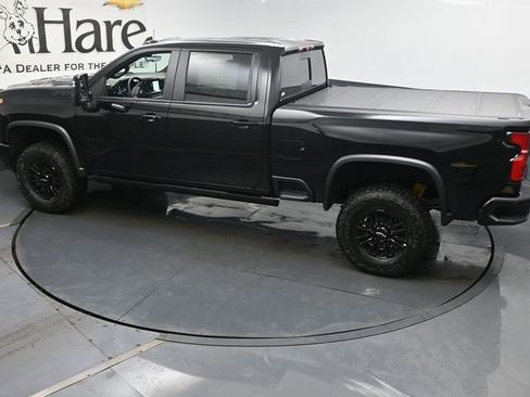 New 2026 Chevrolet Silverado 2500 ZR2 w/ LPO, Dark Essentials Package AWD/4WD image 20