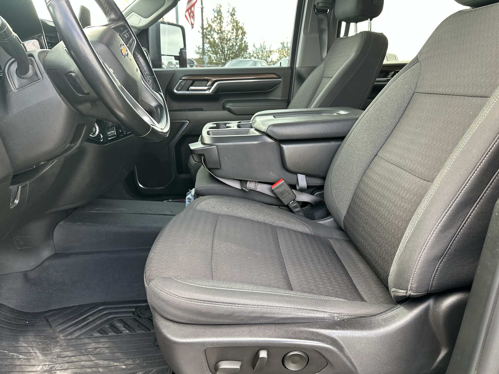 Used 2024 Chevrolet Silverado 3500 LT w/ Convenience Package AWD/4WD image 19