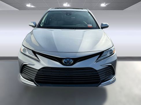 Certified 2022 Toyota Camry XLE image 5