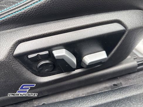 Used 2018 BMW M2 image 33