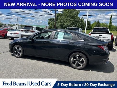 Used 2021 Hyundai Elantra Limited w/ Cargo Package FWD image 7
