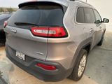 Used 2018 Jeep Cherokee Latitude Plus w/ Cold Weather Group image 4