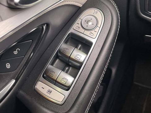 Used 2018 Mercedes-Benz GLC 63 AMG S image 31