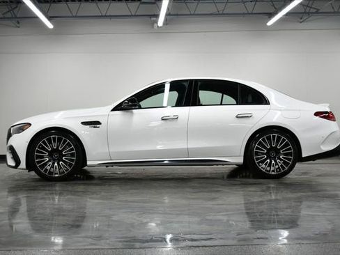 Used 2026 Mercedes-Benz E 53 AMG e 4MATIC Sedan image 4