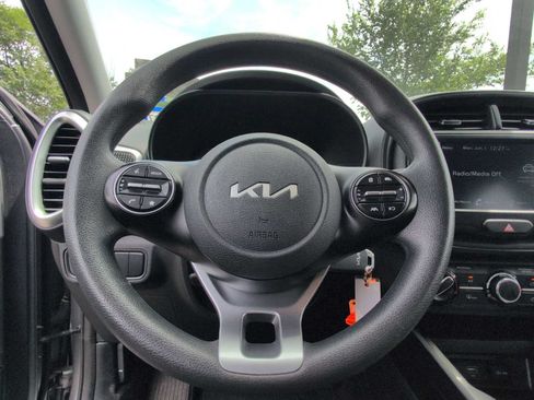 Used 2024 Kia Soul LX w/ Option Group 015 FWD image 21