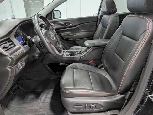 Used 2023 GMC Acadia AT4 w/ Preferred Package image 4