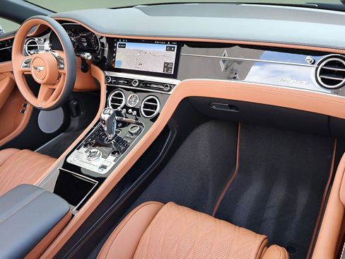 New 2026 Bentley Continental GTC AWD/4WD image 2