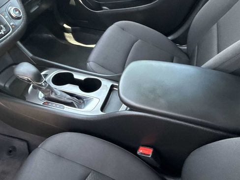 Used 2022 Chevrolet Malibu LS FWD image 20
