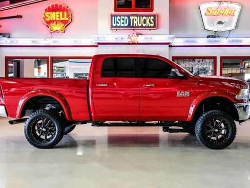 Used 2018 RAM 2500 SLT w/ Cold Weather Group AWD/4WD image 10