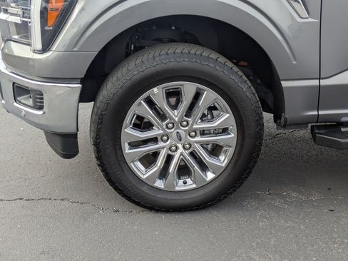 Used 2025 Ford F150 Lariat w/ Equipment Group 501A Mid image 11