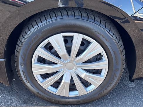 Used 2024 Nissan Sentra S FWD image 11