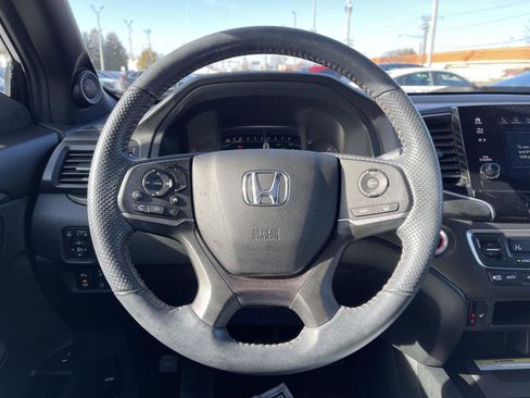 Used 2023 Honda Passport TrailSport image 6