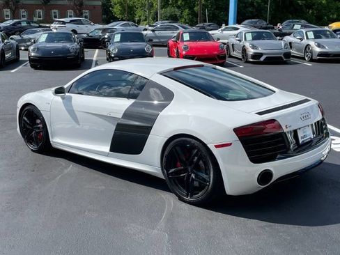 Used 2015 Audi R8 V10 w/ Full Leather Package AWD/4WD image 10