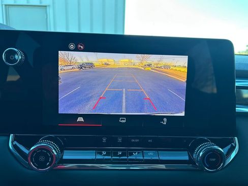 New 2026 GMC Canyon Elevation w/ LPO, Black Badging Package image 24