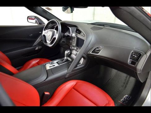 Used 2019 Chevrolet Corvette Grand Sport w/ Grand Sport Heritage Package RWD image 21