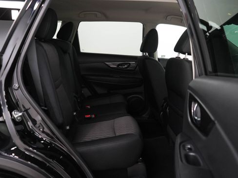 Used 2020 Nissan Rogue SV AWD/4WD image 12
