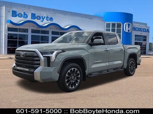 Used 2026 Toyota Tundra Limited w/ Power Package AWD/4WD image 1