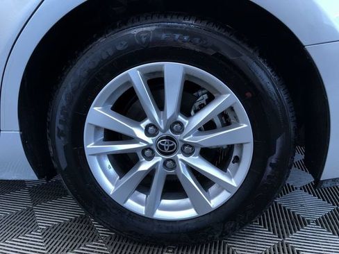 Used 2026 Toyota Camry LE FWD image 17