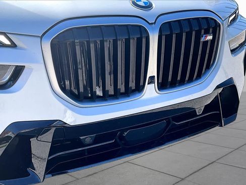 Used 2025 BMW X7 M60i AWD/4WD image 27