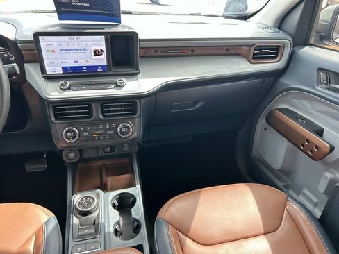 Certified 2022 Ford Maverick Lariat w/ Lariat Luxury Package AWD/4WD image 15