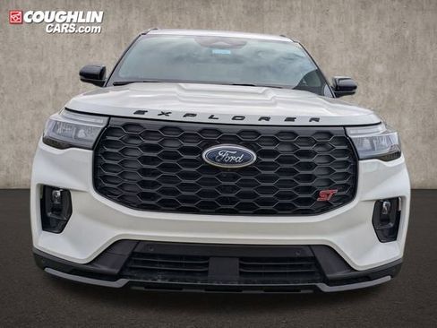 New 2026 Ford Explorer ST-Line image 2
