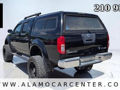 Used 2012 Nissan Frontier SV AWD/4WD image 4